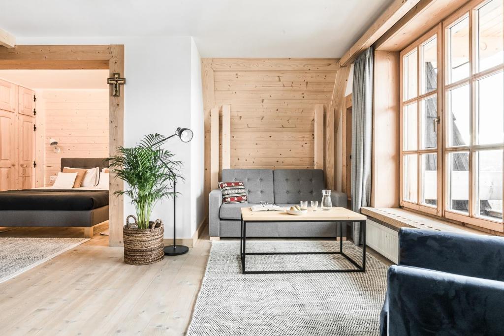 Suite with Mountain View at Dom Wysoki